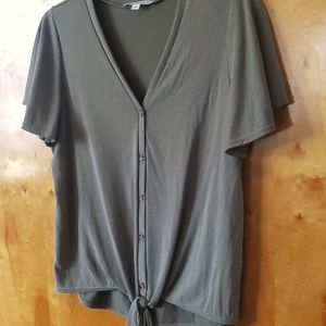 Green Envelope Olive Green Button-Front Tie Hem Top